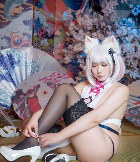 亚洲欧美清纯丝袜_DVD动漫在线观看