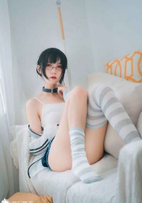 大学生女人三级在线播放_720P/1080P高清国语