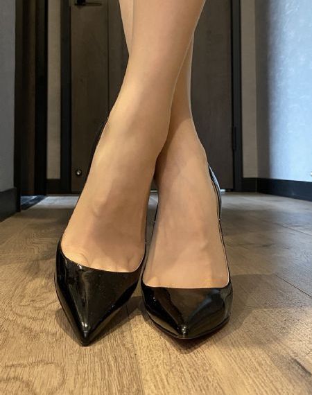 抬起妺妺双腿狠狠进入小说_720高清视频播放