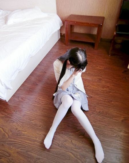 一个人看的视频www免费高清_720超清在线观看
