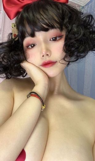 护士露出双乳让老头玩弄_720视频大全